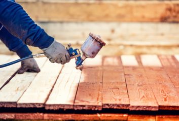 FENCE PAINTING AND STAINING